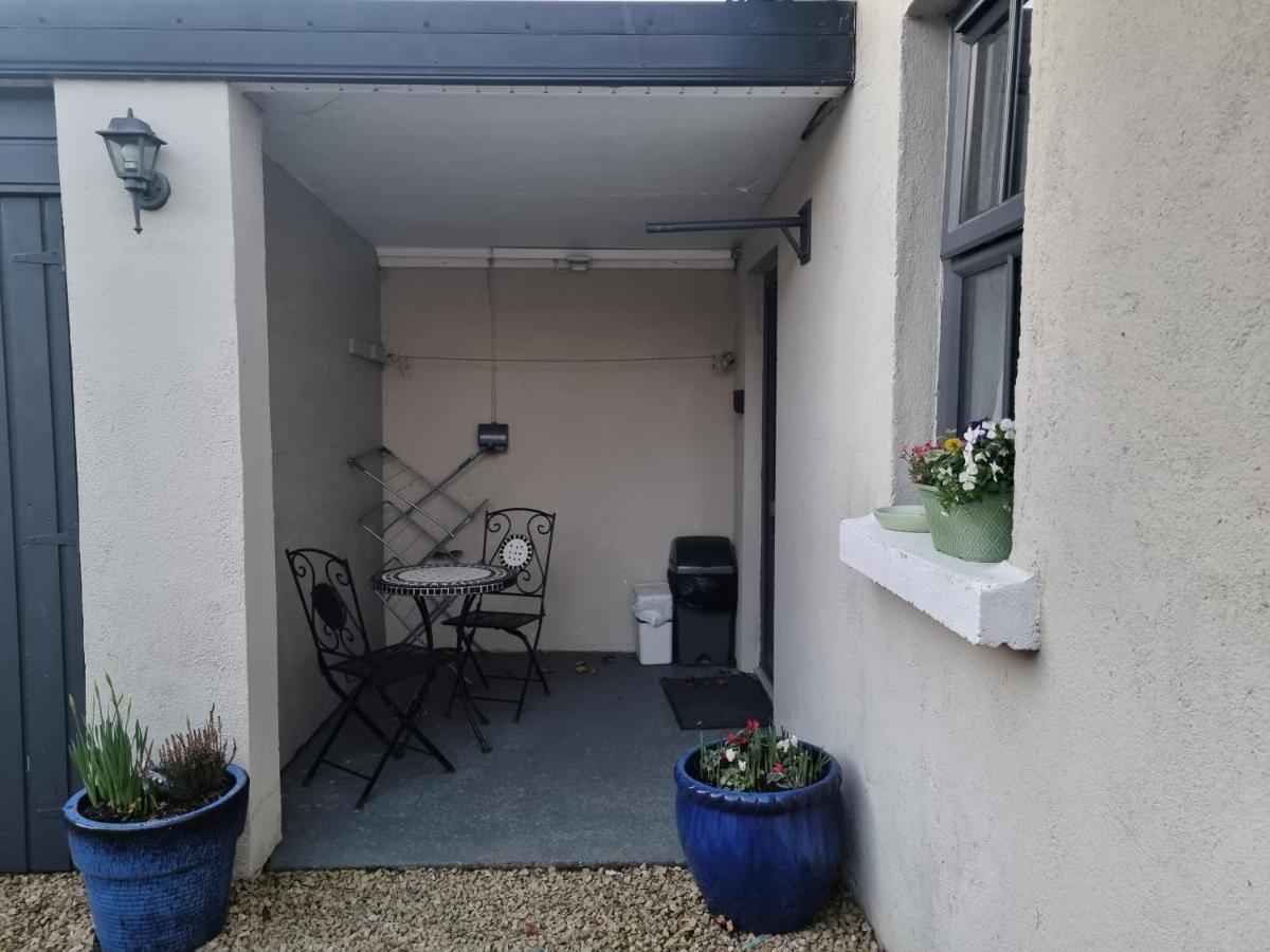 Cracatinni Mews Roundwood Exterior photo